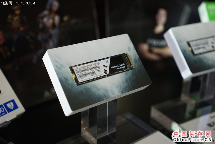 WD Black 3D NVMe SSD ；西部数据自主研发，体积小而性能强的硬盘